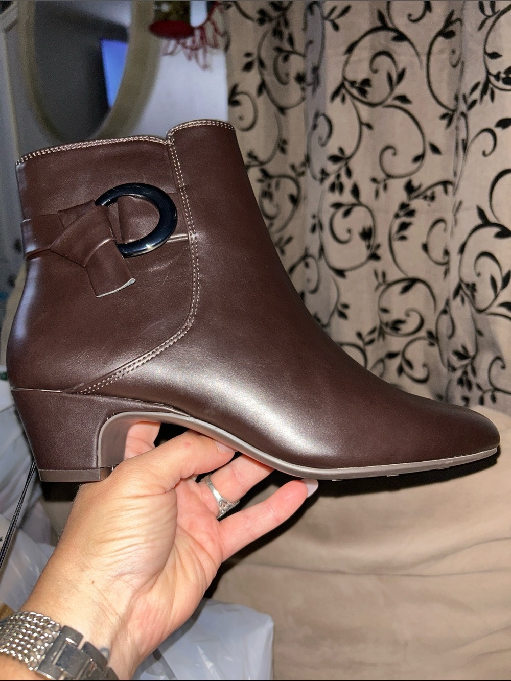 NEW impo Geneva Ankle Boots Women's Brown Pointy Toe Low Heel SIZE 7